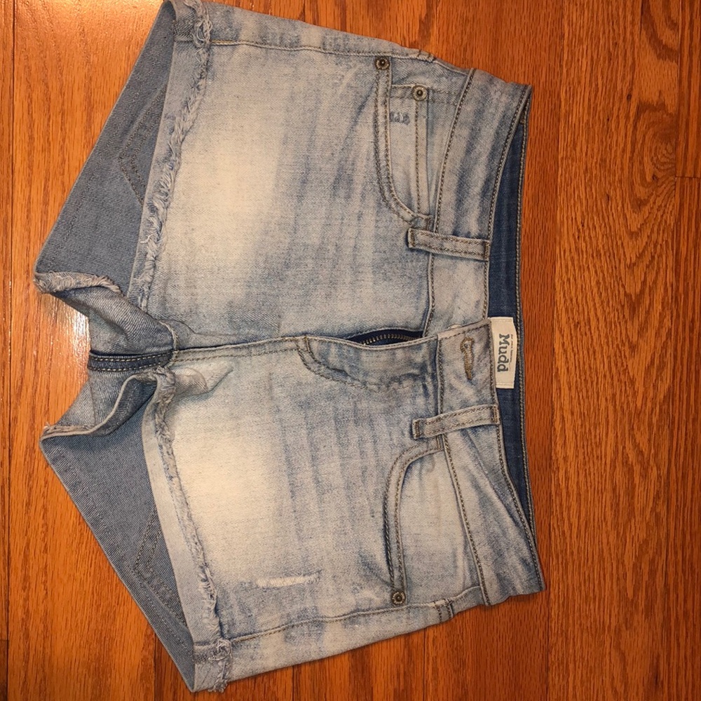 Light wash blue jeans SIZE: 1